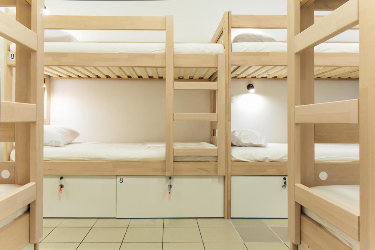 Gravitas Hostel Сплит Екстериор снимка