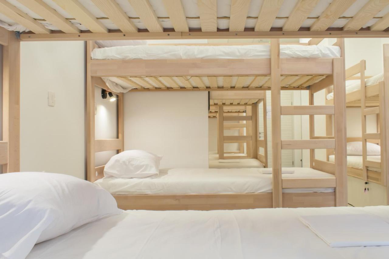 Gravitas Hostel Сплит Екстериор снимка