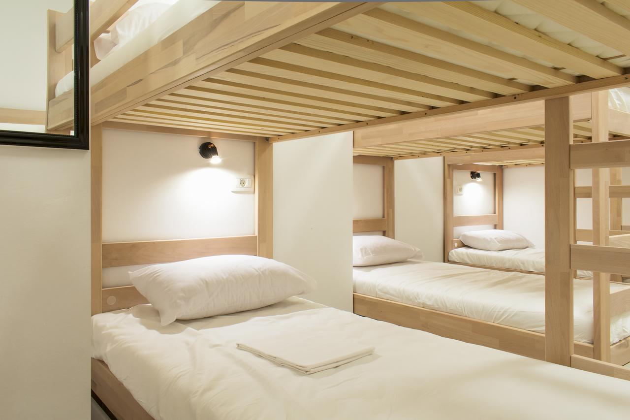 Gravitas Hostel Сплит Екстериор снимка