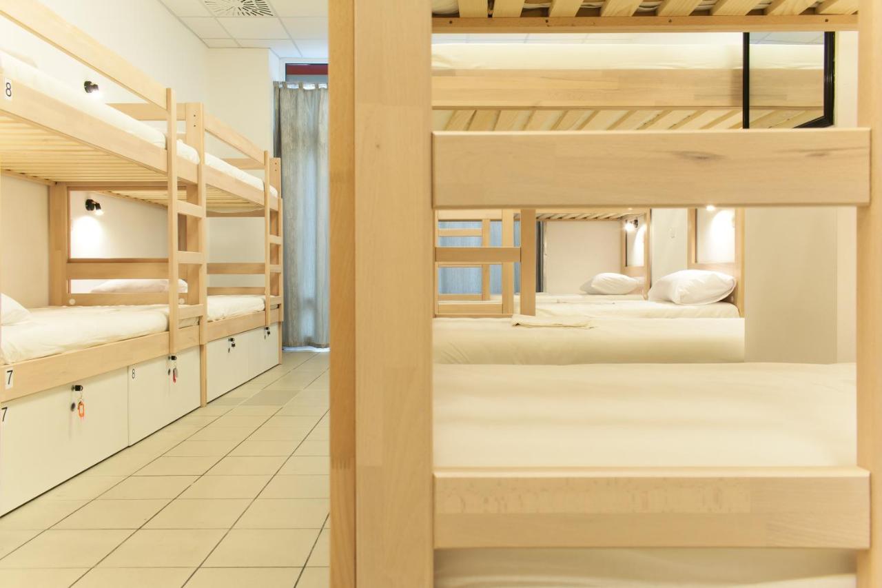 Gravitas Hostel Сплит Екстериор снимка
